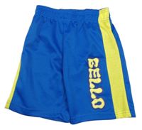 Modro-žluté sportovní kraťasy s nápisem s nápisem