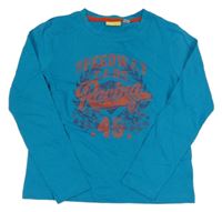 Tyrkysové triko s nápisy a číslem a praporky Pepperts!