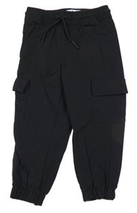 Černé šusťákové cuff kalhoty s kapsami Primark