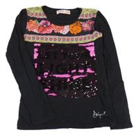 Černo-barevné triko s květy a obrázkem z flitrů Desigual