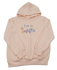 Světlerůžová mikina s nápisem kapucí 