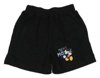 Černé teplákové kraťasy s Mickey 