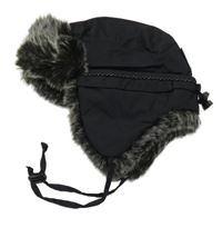 Černá šusťáková beranice s kožešinou