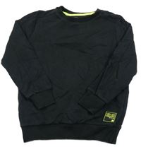 Černá mikina s nášivkou F&F