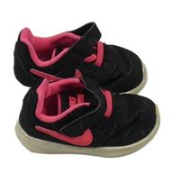 Černo-růžové botasky s logem Nike vel.21