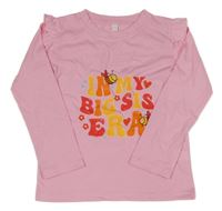 Světlerůžové triko s nápisem a volánky 