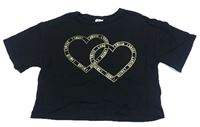 Černé crop tričko se srdíčky s nápisy River Island