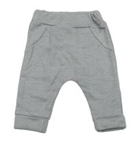 Šedé vzorované tepláky