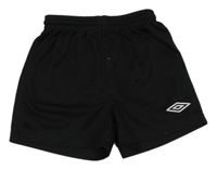 Černé sportovní kraťasy s logem UMBRO
