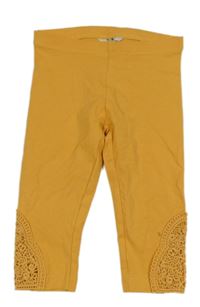 Okrové capri legíny s krajkou C&A