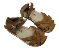 Hnědé koženkové sandály vel. 27