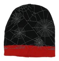 Černo-červená čepice s pavučinami 