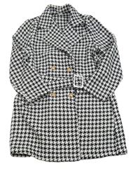 Černo-bílý vzorovaný kabát s páskem River Island