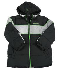 Černo-stříbrná šusťáková zimní bunda s nápisem a kapucí TU