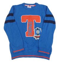 Modrý svetr s Thomasem