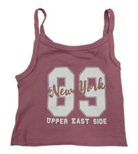 Starorůžový žebrovaný crop top s číslem a nápisy Peacocks