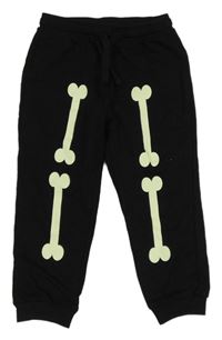 Černé tepláky s kostmi