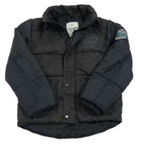 Tmavošedá šusťáková zimní bunda s nápisem WE