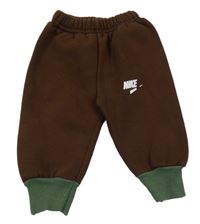 Hnědé tepláky s logem - NIKE