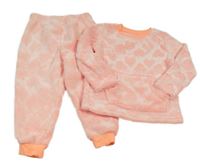 Neonově růžové chlupaté pyžamo se srdíčky Nutmeg