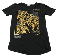 ČErné tričko s ovladači Chapter young