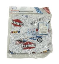 Nové - bílý vzorovaný slinták s motorkami 