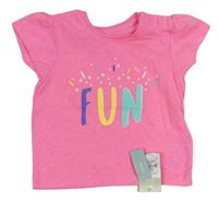 Neonově růžové tričko s nápisem a hvězdami Primark