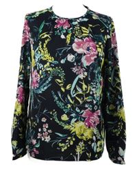 Dámská tmavomodrá květovaná halenka Vero Moda 