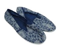 Dámské tmavomodro-bílé květovnaé slip-on body Primark vel. 40