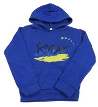 Modrá mikina s nápisem a kapucí 