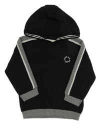 Černý svetr s nápisem a kapucí Next