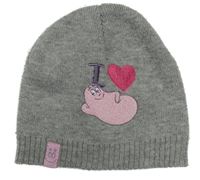 Šedá čepice s obrázkem