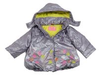 Lila metalická zateplená bunda s kytičkami a kapucí 