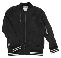 Černí šusťáková jarní bunda s nášivkou 