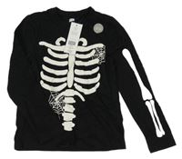 Nové - černé triko s kostmi F&F