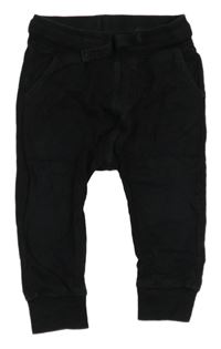 Černé tepláky Next