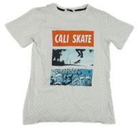 Bílé vzorované tričko s nápisem a skateboardistou a graffiti H&M