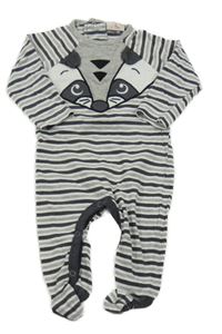 Šedo-bílý pruhovaný overal s mývalem