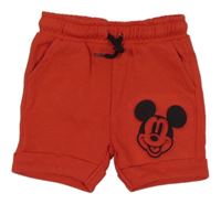 Červené teplákové kraťasy s Mickey Mousem 