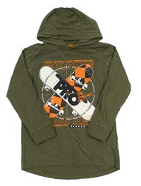 Khaki triko se skateboardy a kapucí F&F