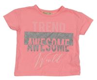 Neonově růžové sportovní tričko s nápisem 