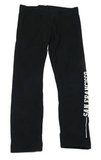 Černé legíny s nápisem 