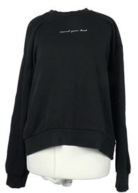 Dámská černá crop mikina s nápisem Bershka 