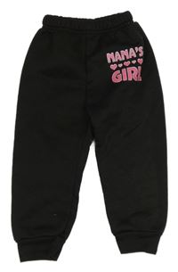 Černé tepláky s nápisem 