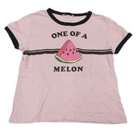Růžové tričko s pruhy a nápisy s melounem 
