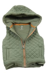 Khaki prošívaná šusťáková zateplená vesta s kapucí F&F