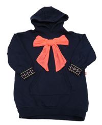 Tmavomodrá šatová mikina s 3D mašlí a kapucí 