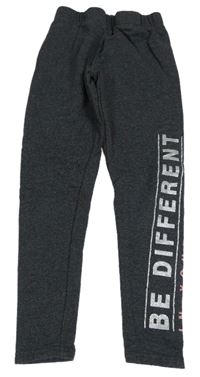 Tmavošedé zateplené legíny s nápisy Page one young