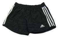 Černé šusťákové podšité kraťasy s logem Adidas