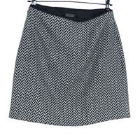 Dámská černo-bílá vzorovaná vlněná sukně F&F